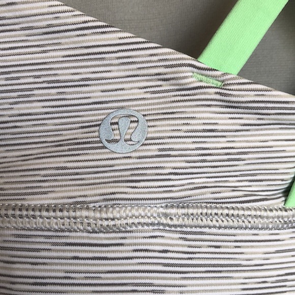 Lululemon Energy Bra - Picture 5 of 6